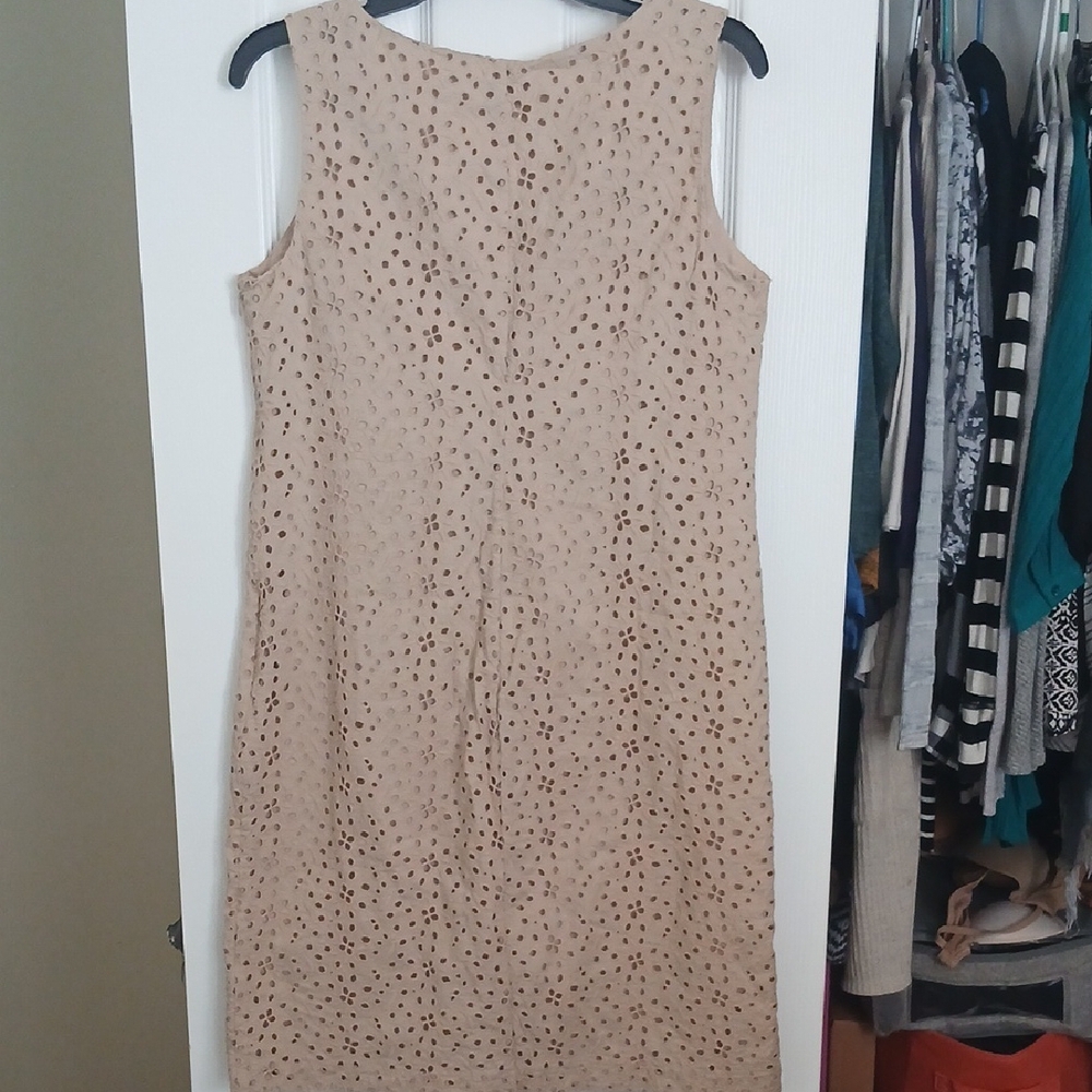 Talbots Sleeveless Eyelet Midi Beige Dress Women's Size 12 - Picture 4 of 6